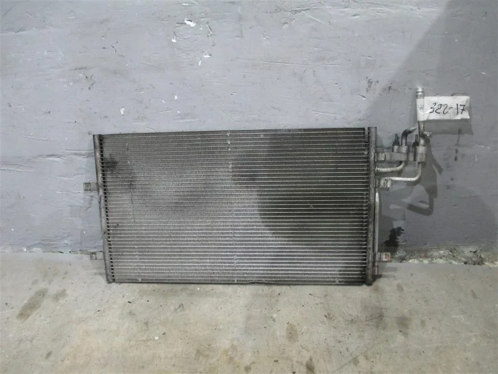 Радиатор кондиционера (конденсер) Ford Focus II 2005-2008