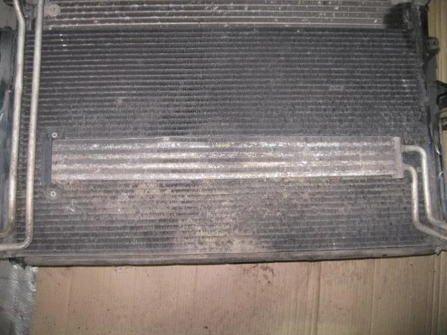 Радиатор кондиционера (конденсер) VW Touareg 2002-2010