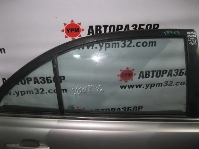 Стекло двери задней правой (форточка) Toyota Avensis II 2003-2008