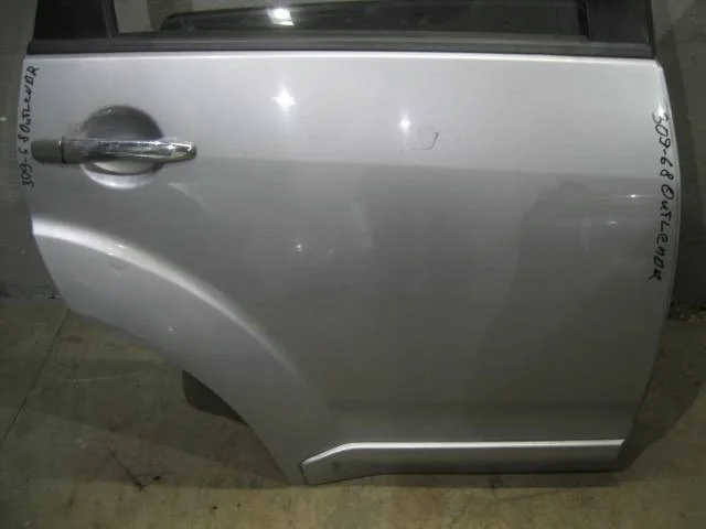 Молдинг задней правой двери Mitsubishi Outlander XL (CW) 2006-2012
