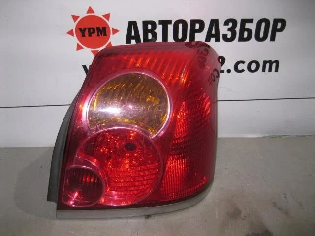 Фонарь задний правый Toyota Avensis II 2003-2008
