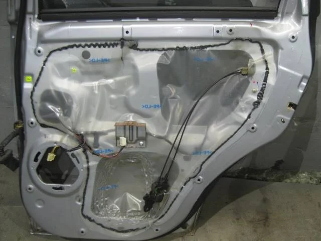 Мотор стеклоподъемника задний правый Mitsubishi Outlander XL (CW) 2006-2012