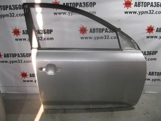 Уплотнитель стекла передней двери Kia Ceed 2007- 2012