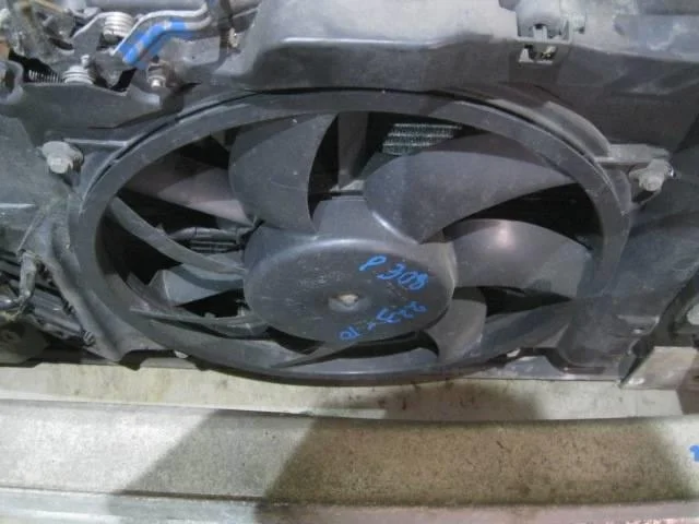 Вентилятор радиатора Peugeot 308 2007-2011