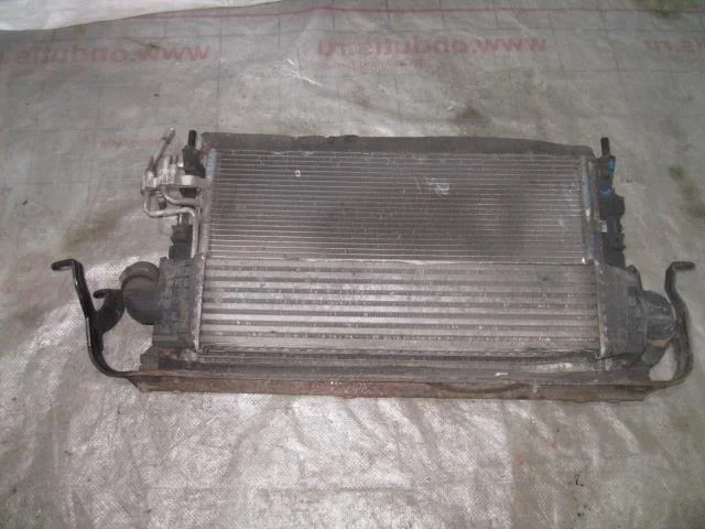 Радиатор кондиционера (конденсер) Ford Focus II 2005-2008