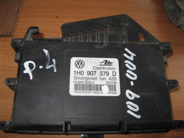 Блок управления ABS VW Passat (B4) 1994-1996