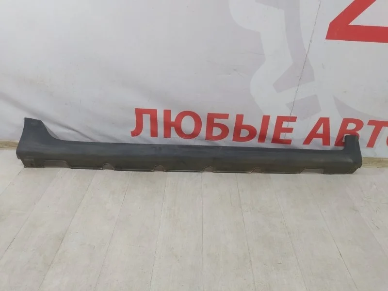 Накладка на порог правая Kia Rio 4 X-LINE