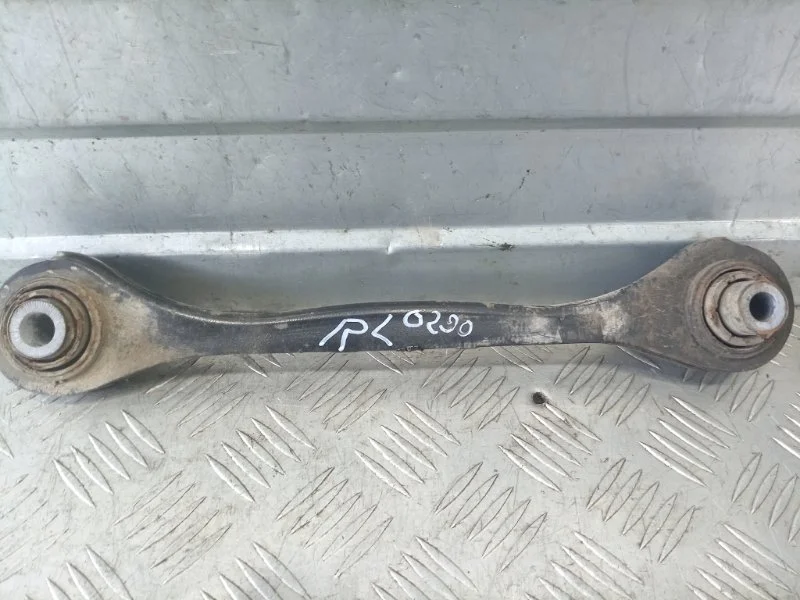 Рычаг заднего моста Skoda Yetti 2009-2014 1K0501529 5L 1.2, задний левый