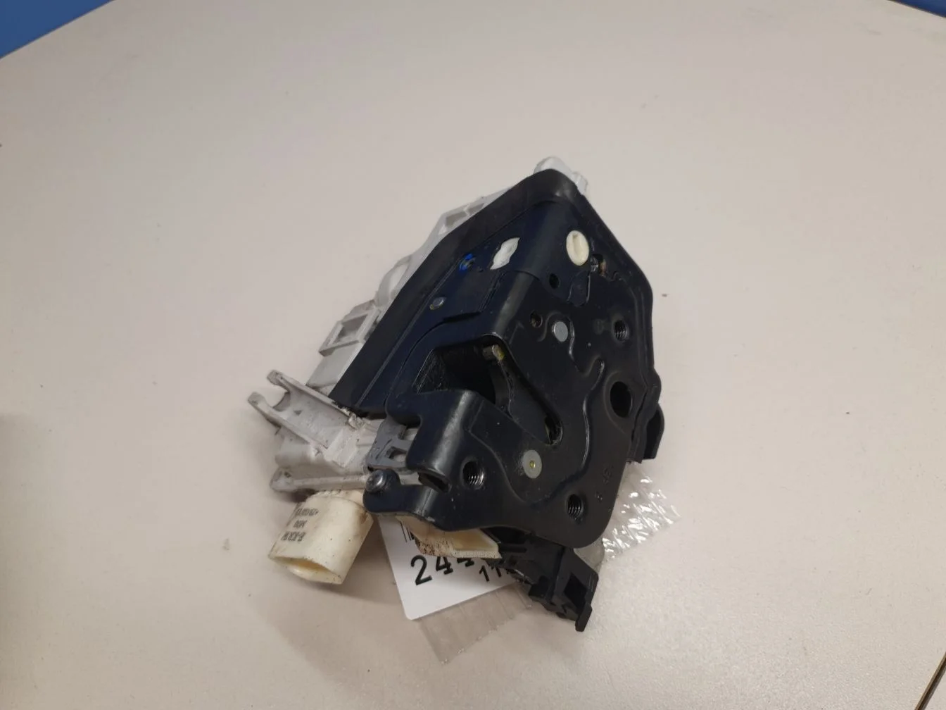 Замок двери задней правой для Audi Q3 8U 2012-2018