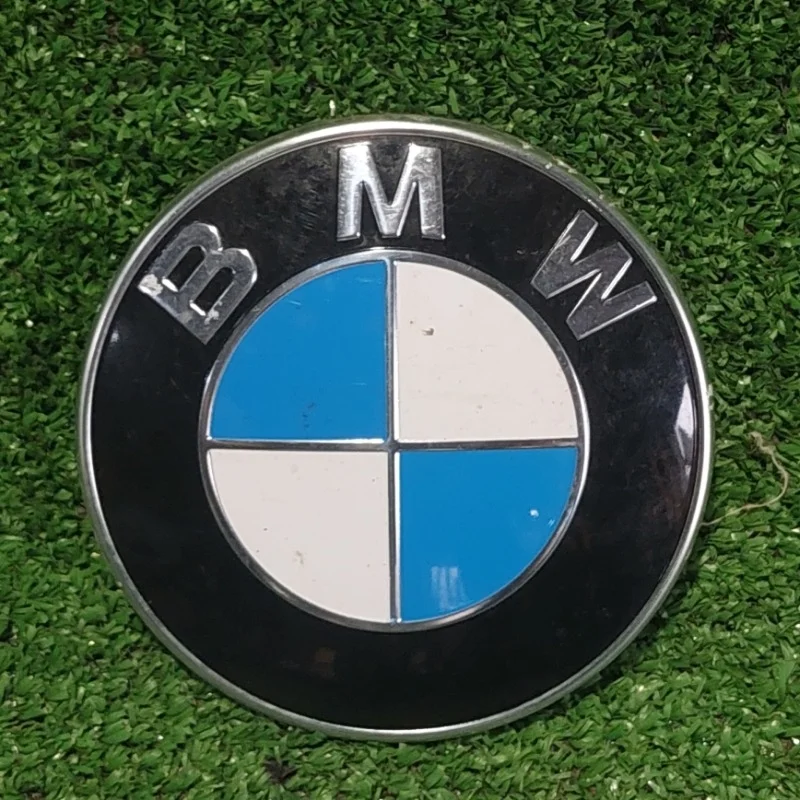 Эмблема BMW F10/F11