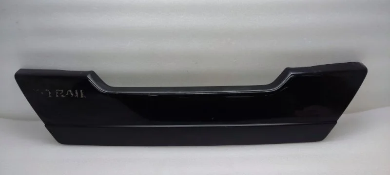 Накладка двери багажника Nissan X-Trail 2007-2015 T31
