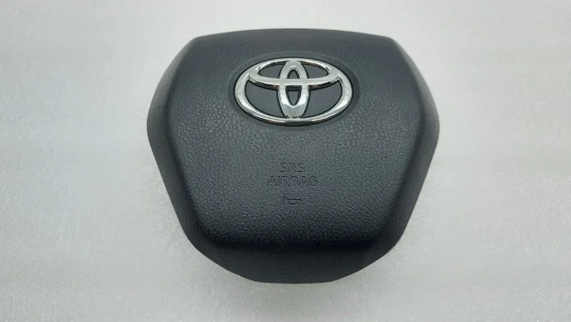 Подушка безопасности в руль Toyota Camry 2021 70