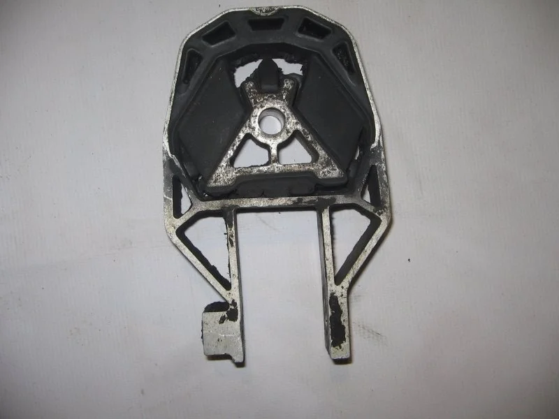 Подушка кпп FORD FOCUS 3 2011-2014 Седан