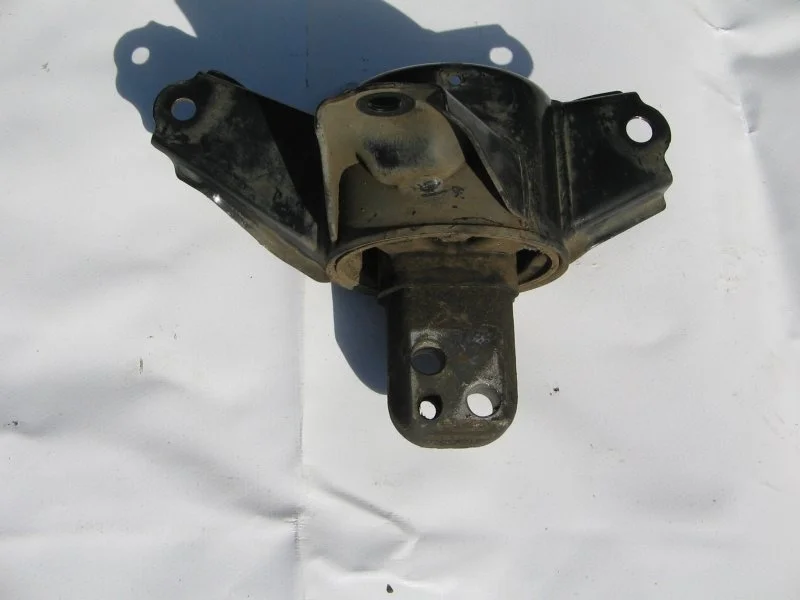 Подушка двигателя KIA CEED 2011 ХЭЧБЭК