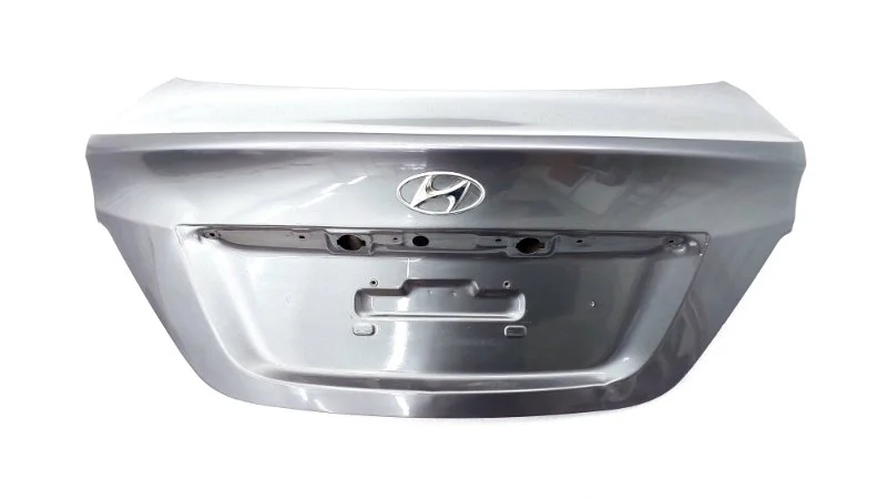 Крышка багажника Hyundai Solaris 2015