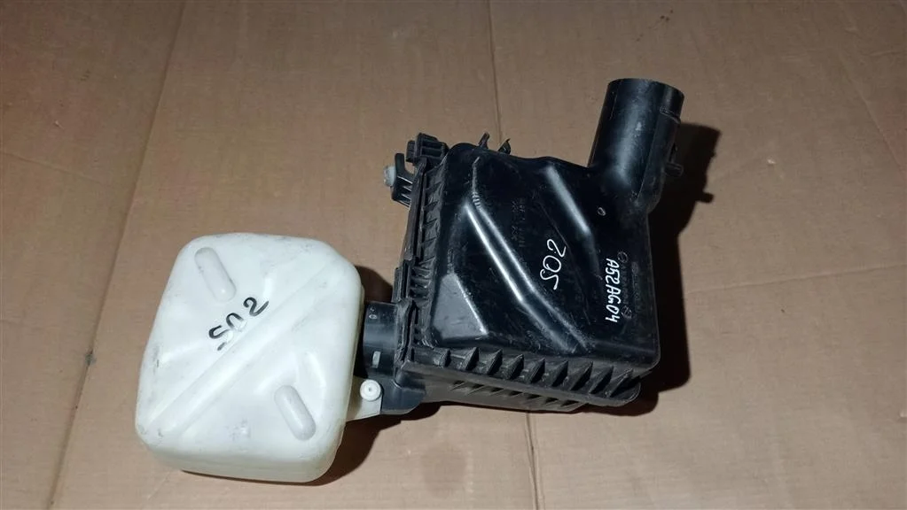 Б.у. корпус воздушного фильтра SUBARU LEGACY/ OUTBACK B13 SUBARU LEGACY/ OUTBACK B13