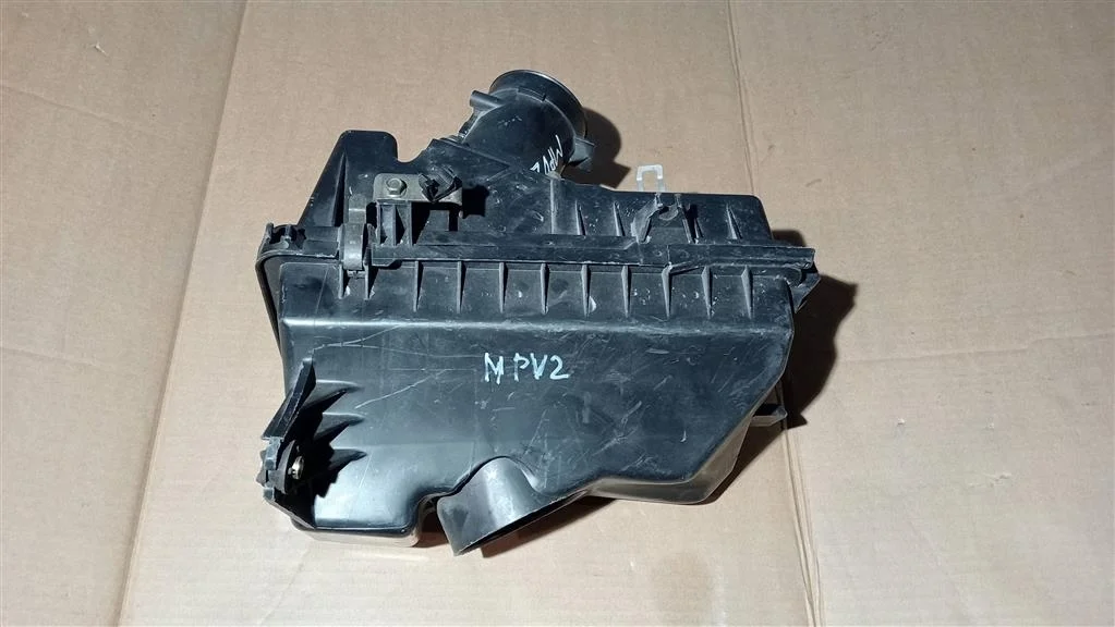Б.у. корпус воздушного фильтра MAZDA MPV LW MAZDA MPV LW