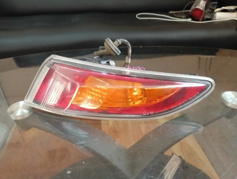 Фонарь наружный Honda Civic 8 2006-2011 5D