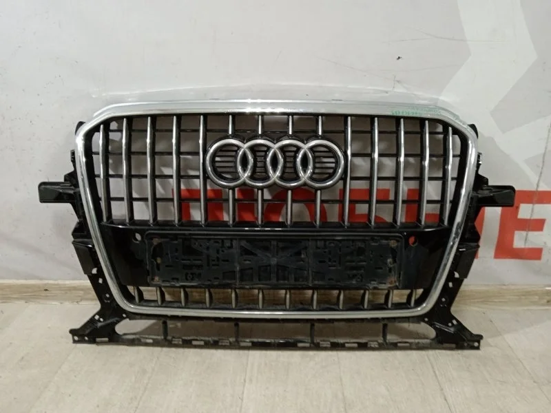 Решетка радиатора Audi Q5 8R 2012-2017