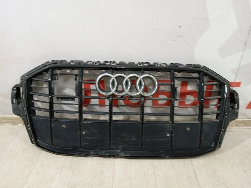 Решетка радиатора Audi Q7 4M 2015-Нв