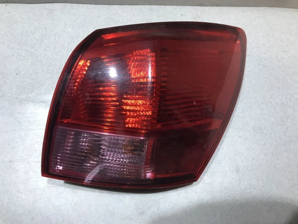 Фонарь правый задний Nissan Qashqai J10