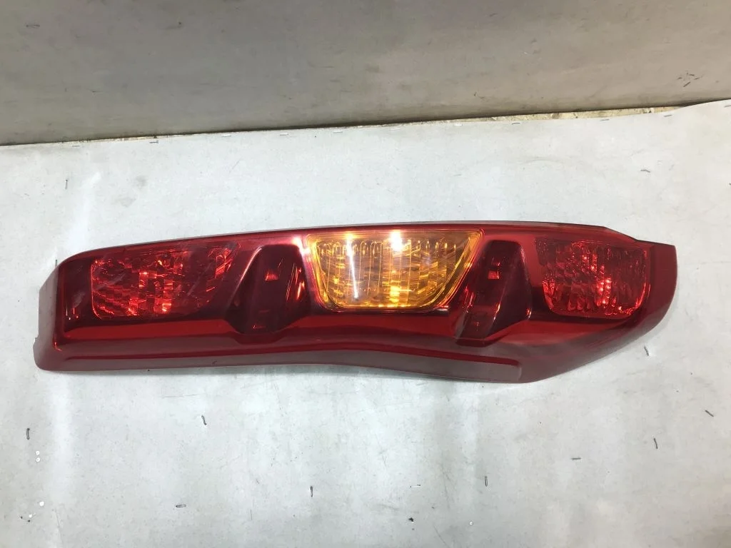 Фонарь задний левый Nissan X-Trail 31 2008
