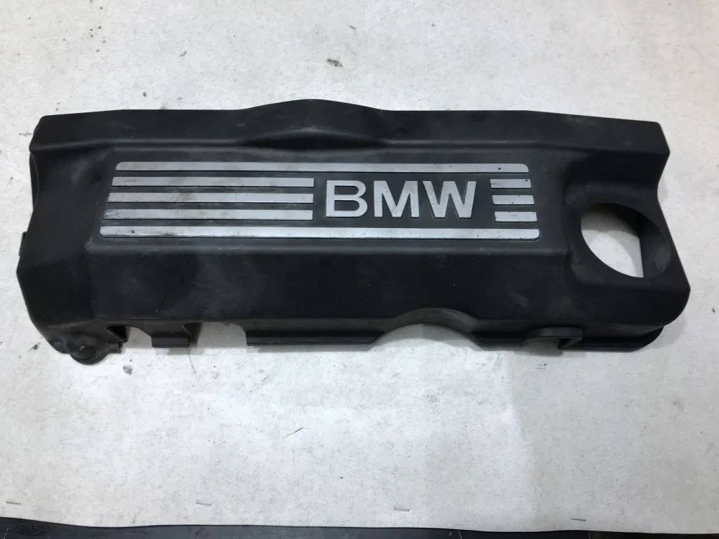 11127530742 Накладка двигателя BMW E90 E87