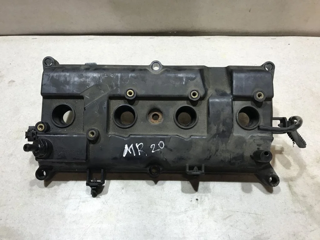 Клапанная крышка Nissan Qashqai J10