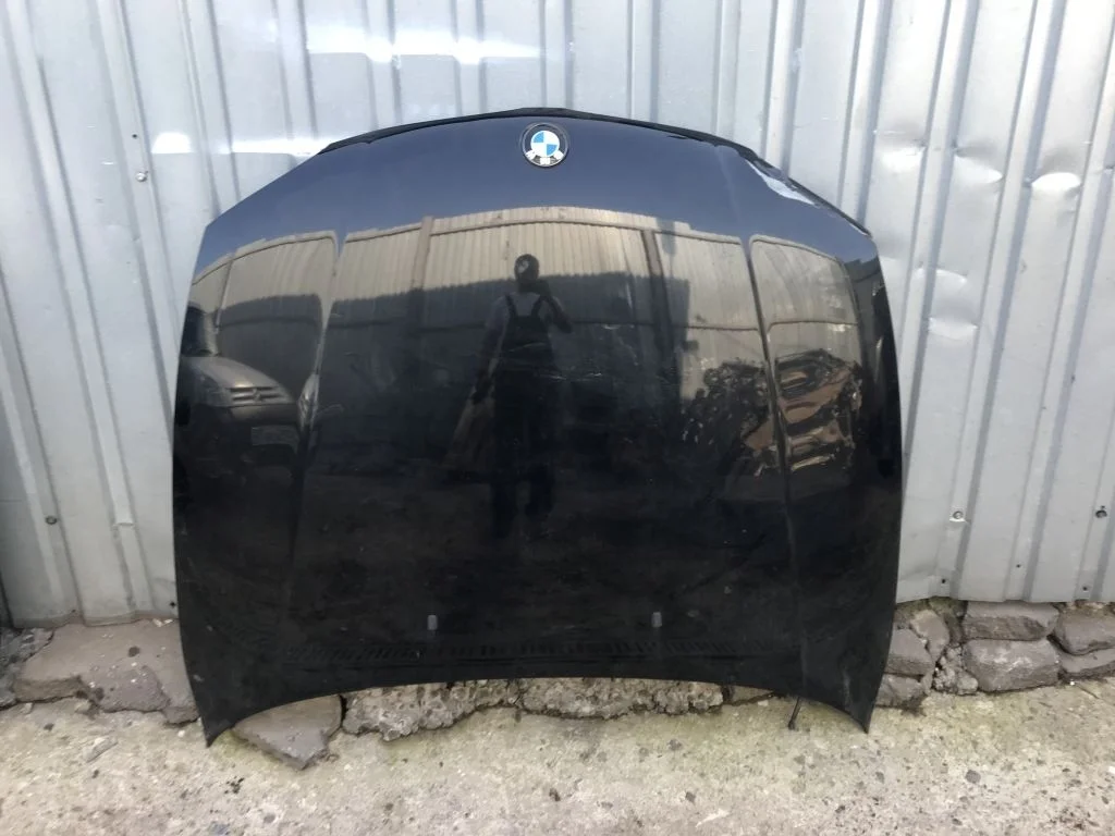 Капот BMW E81 E87 Дефект