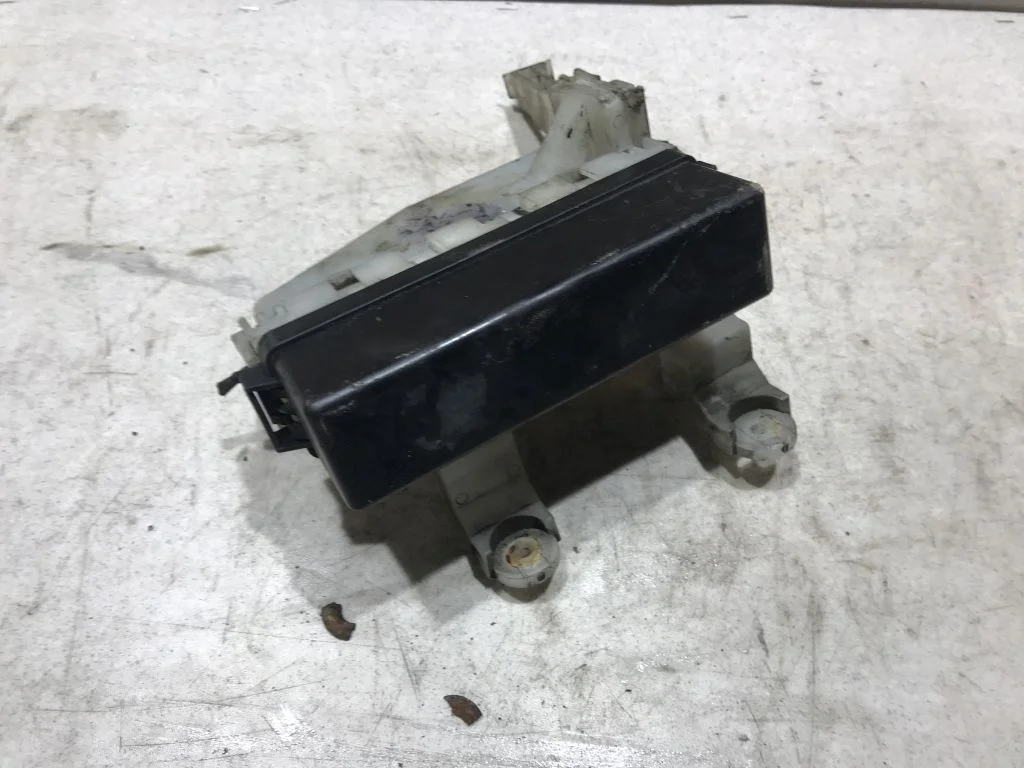243804M480 Блок реле Nissan Almera N16
