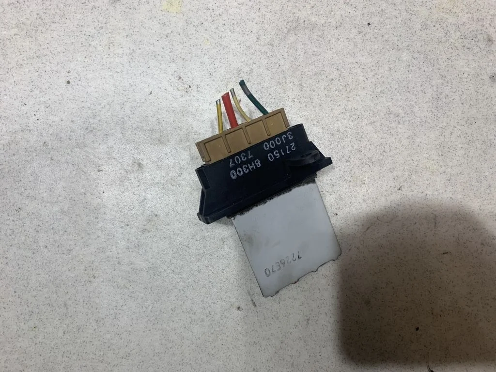 271508H300 Резистор отопителя Nissan