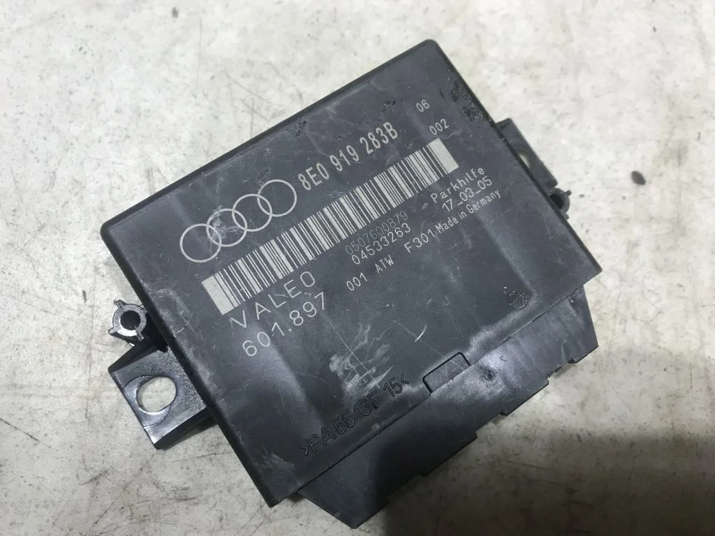 8E0919283B Блок управления парктроником Audi A4 B7