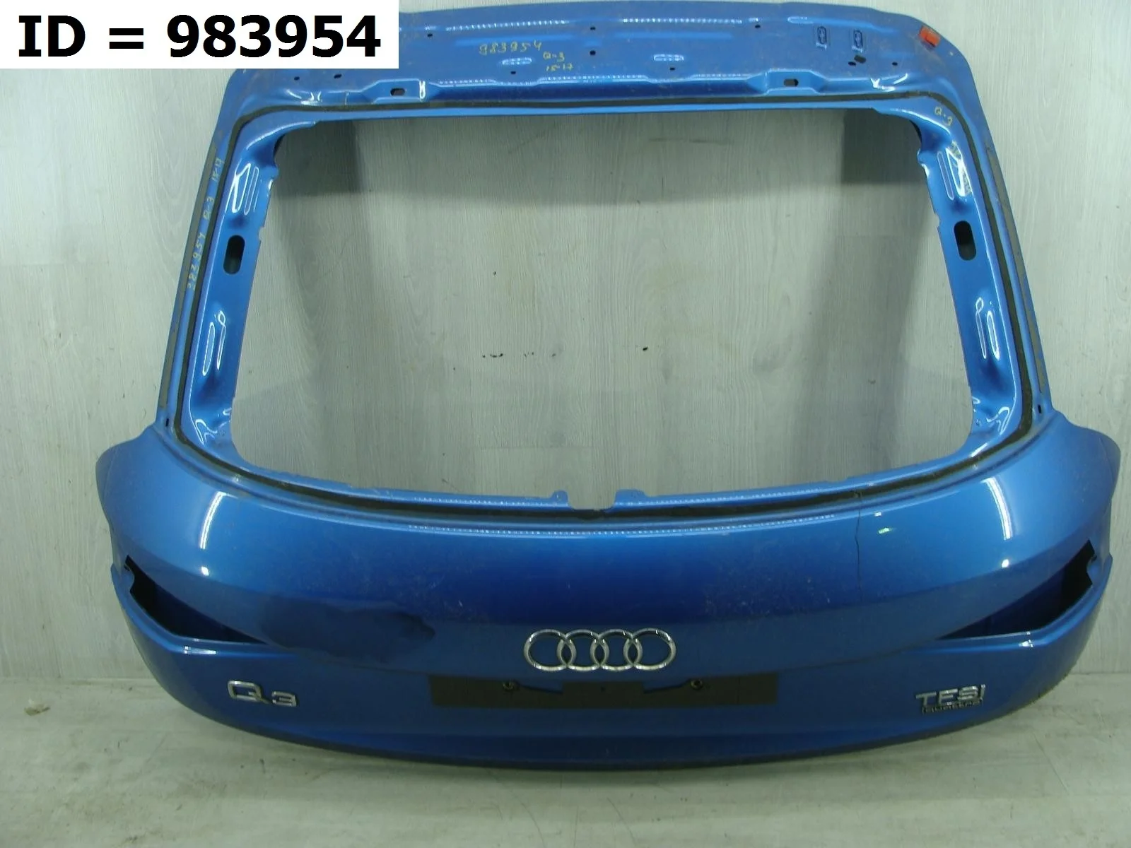 крышка багажника Audi Q3 1, 8U 8UB  8U0827025B 2011-2019 (контрактная запчасть)