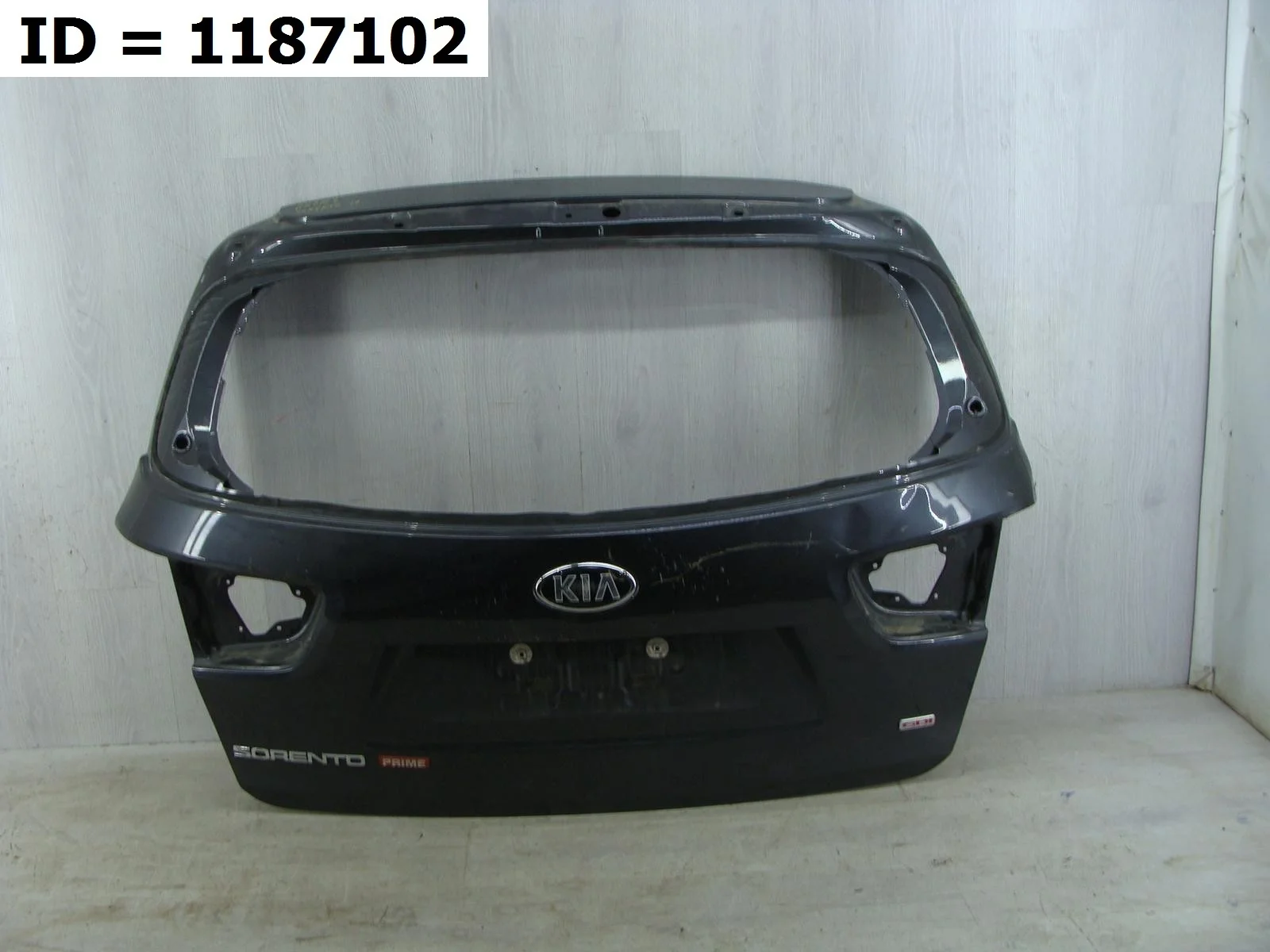 крышка багажника Kia SORENTO 3  UM   73700C5111 2014-2020 (контрактная запчасть)