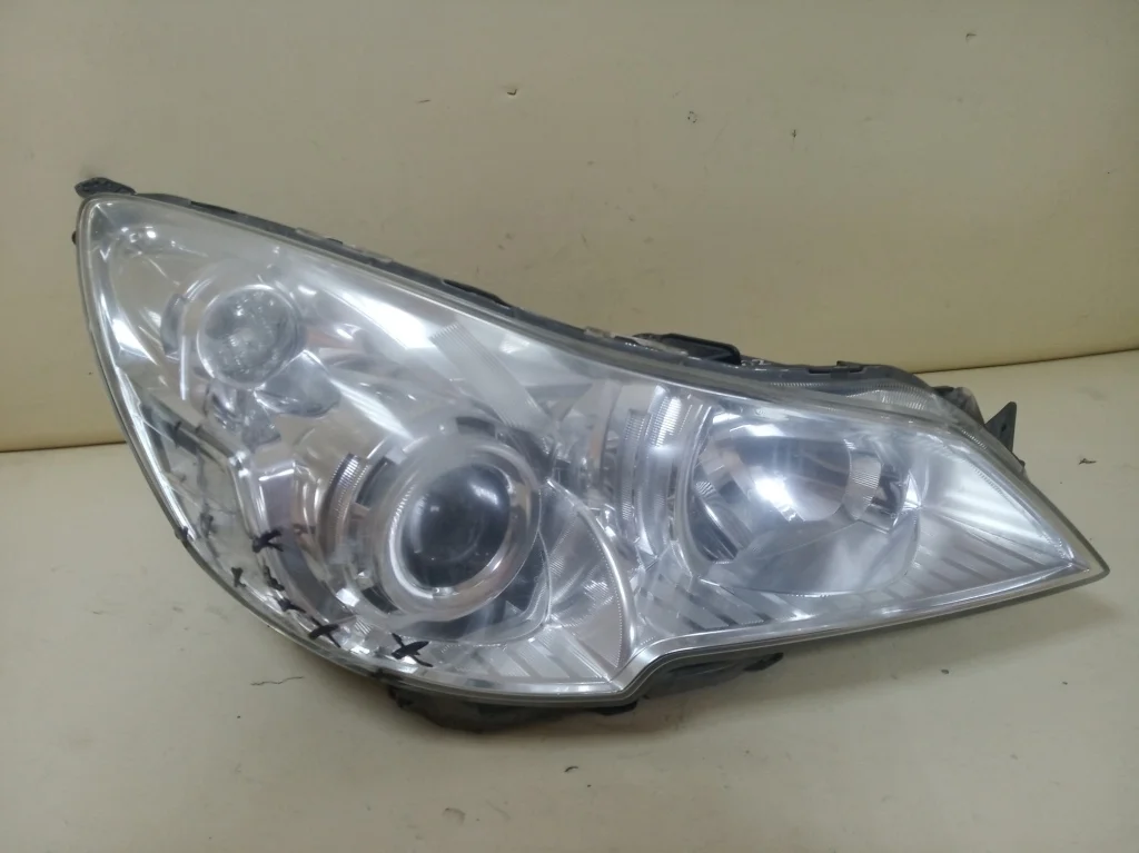 фара правая SUBARU LEGACY 5, BM BR9   СУБАРУ   ЛЕГАСИ   Правый  84001AJ100 2009-2015 (контрактная запчасть)