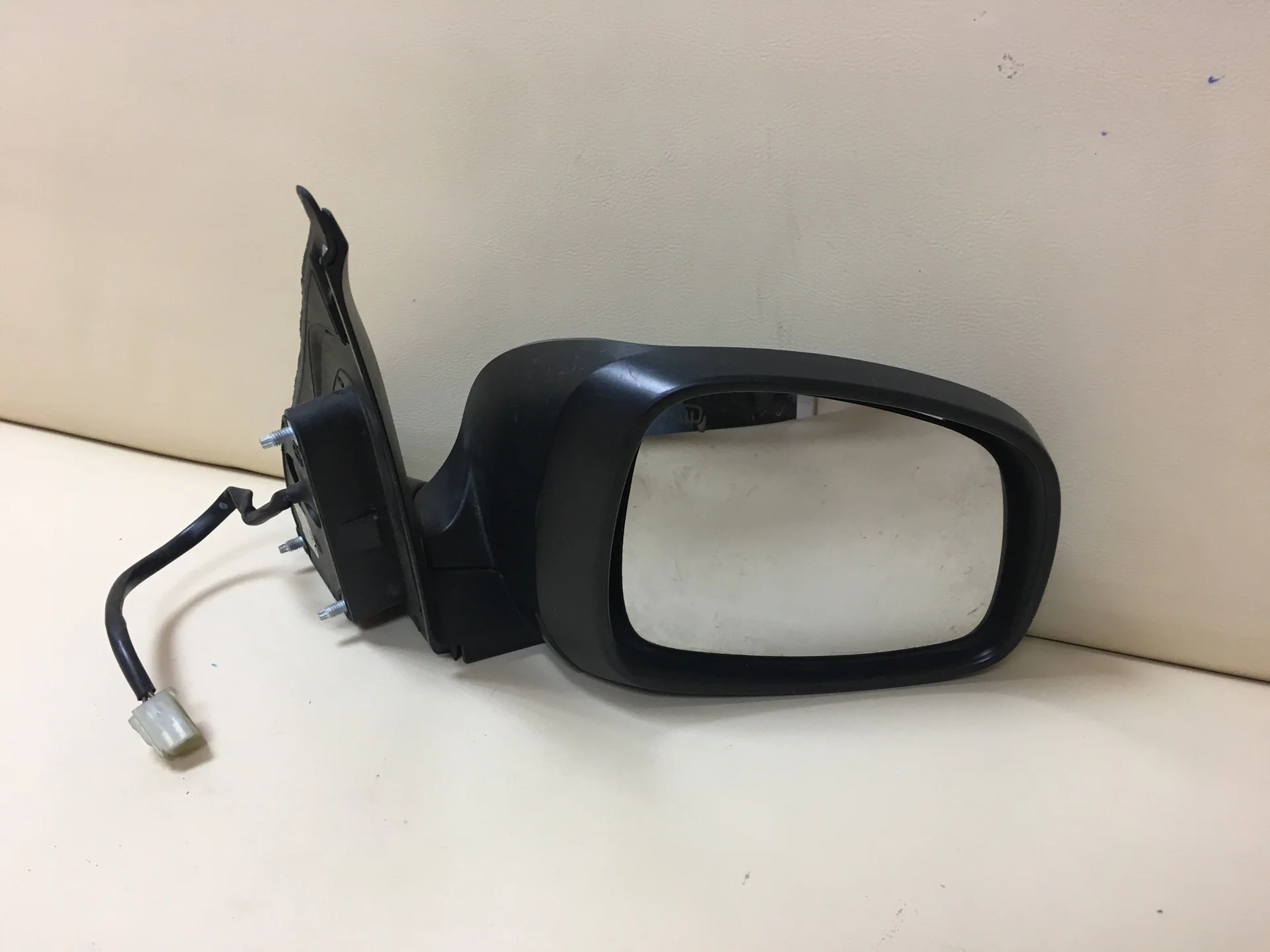 зеркало правое SUZUKI SWIFT 3, ZC71S   СУЗУКИ   СВИФТ   Правый  8470162JB0 2003-2010 (контрактная запчасть)