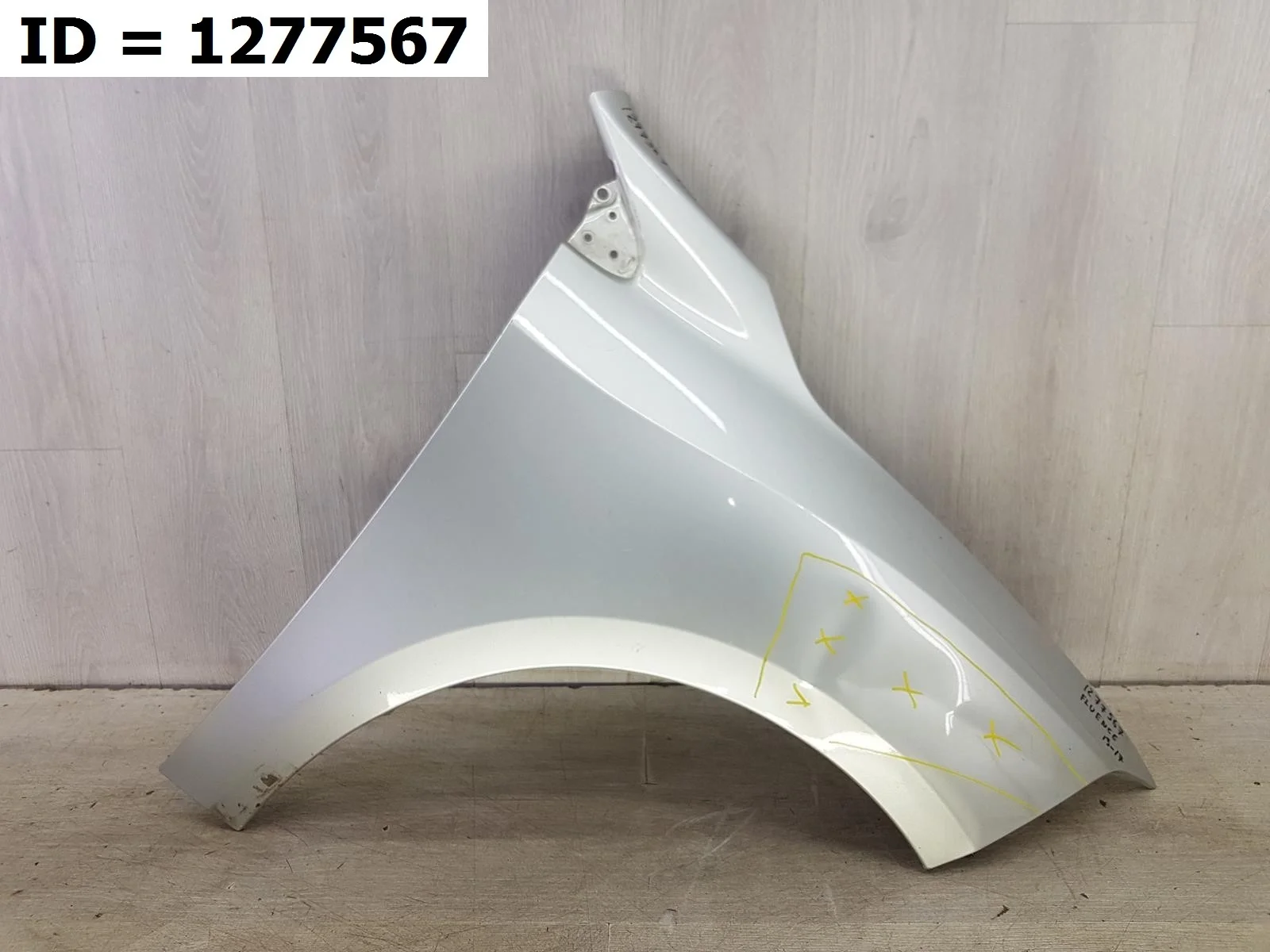 крыло переднее правое Renault Fluence 1, L30R L30T Передний Правый  631001150R 2009-2017 (контрактная запчасть)