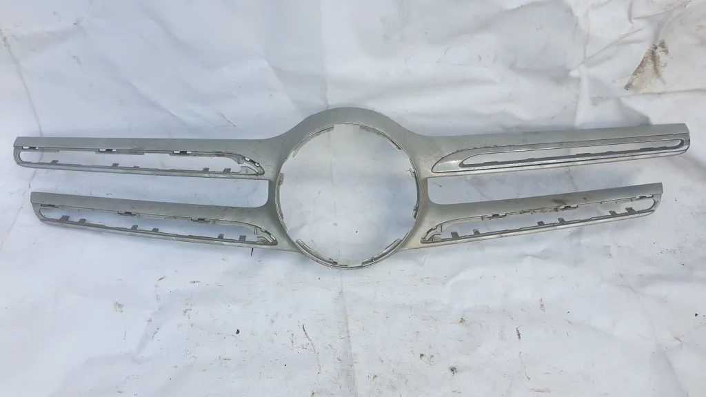решетка радиатора Mercedes Benz GLC 1, X253 253 253.915  A2538882300 2014-2024 (контрактная запчасть)