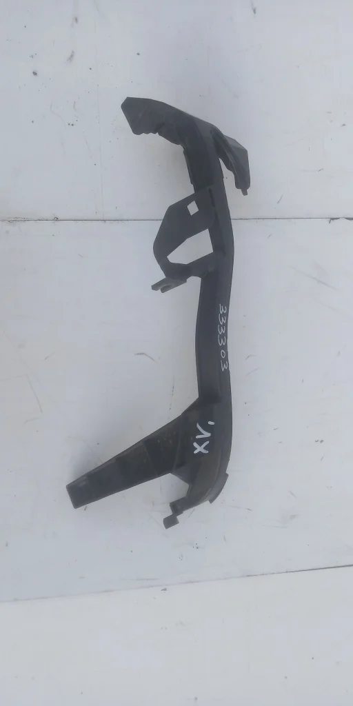 кронштейн бампера передний правый Subaru XV 1, GP, G33 Передний Правый  57707FJ000 2011-2017 (контрактная запчасть)