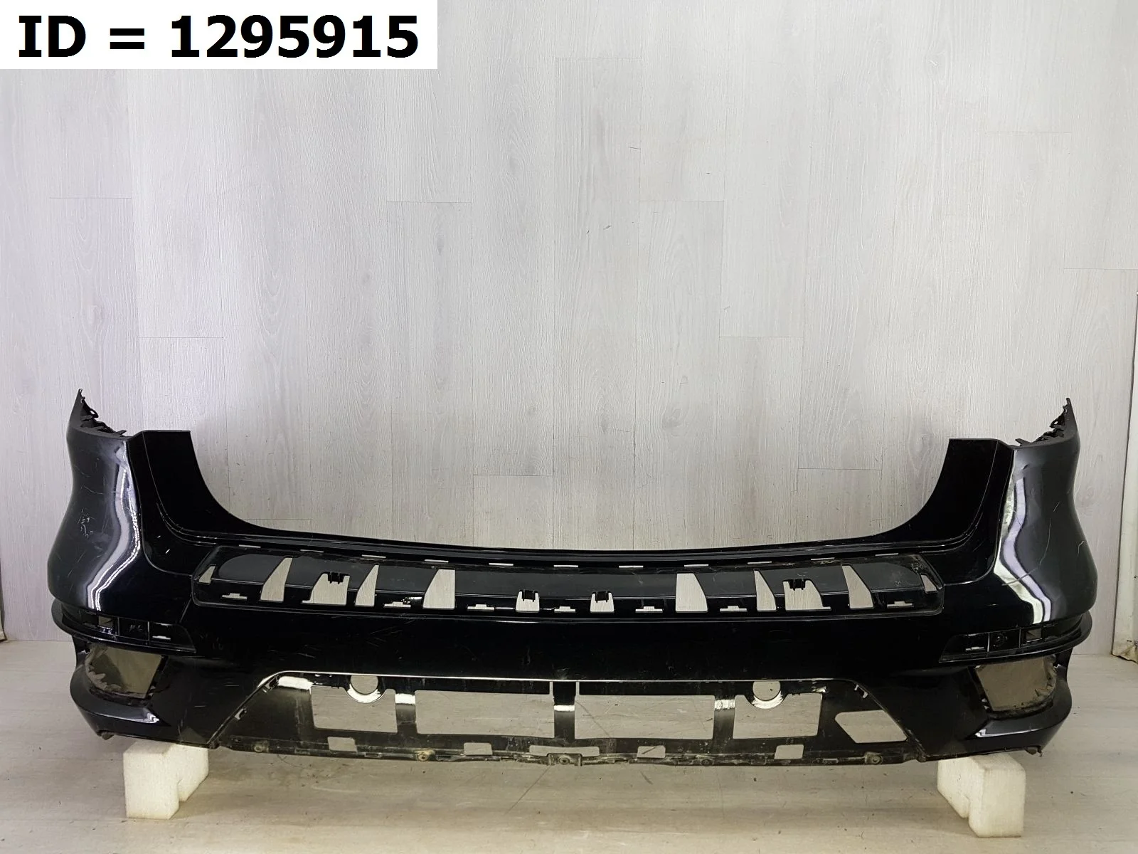 бампер задний Mercedes Benz GL Class 2, X166 166 166.824 Задний  A1668856725 9999 2012-2019 (контрактная запчасть)