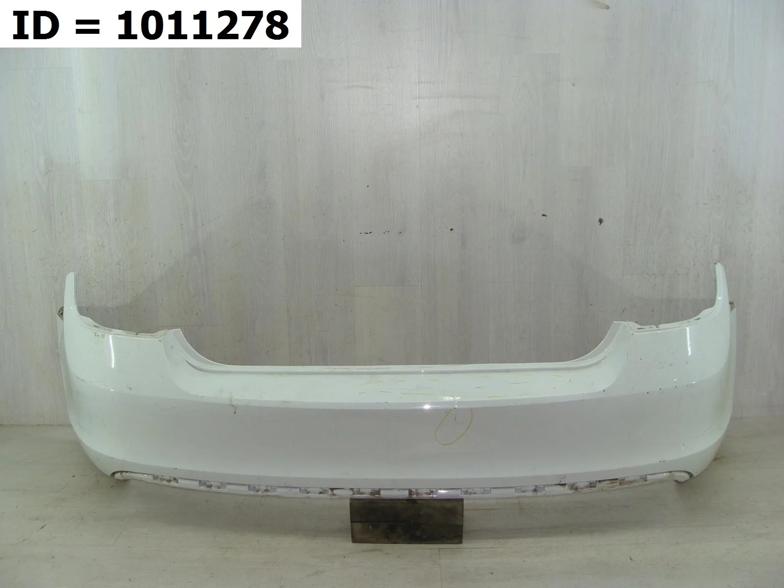 бампер задний Skoda RAPID 1, NH NH1 NH3 Задний  60U807421B 2012-2020 (контрактная запчасть)