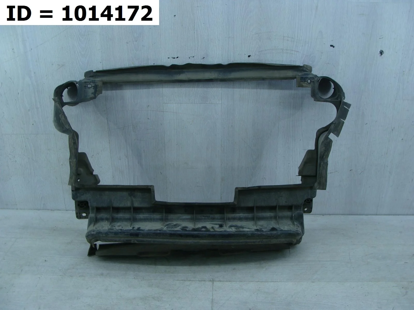 Рамка радиатора Mercedes Benz GL Class 1, X164 164 164.886  A1645000116 2006-2012 (контрактная запчасть)