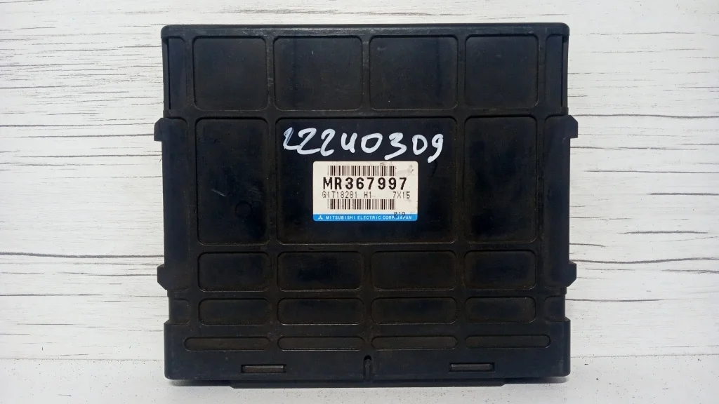 блок управления двс MITSUBISHI GALANT 8, EA1A   МИЦУБИСИ   ГАЛАНТ   ЛЕГНУМ   LEGNUM    MR367997 1996-2005 (контрактная запчасть)