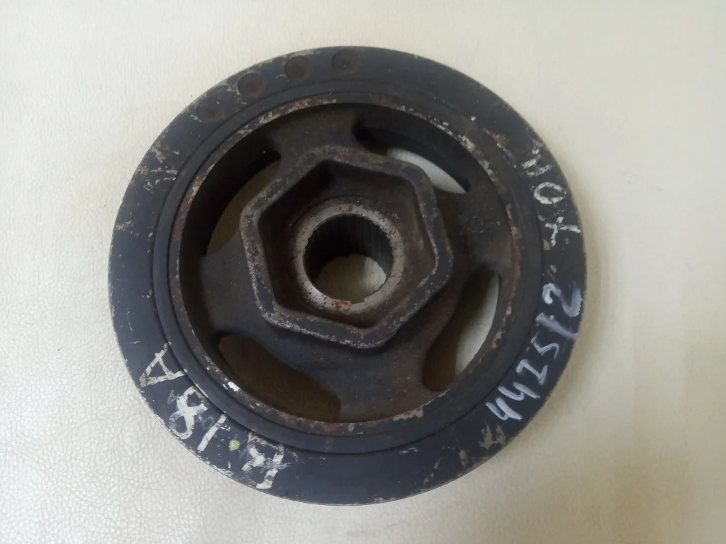 шкив коленвала HONDA CIVIC 8, FD, FD1   ХОНДА   ЦИВИК   СИВИК    13810RNAA02 2005-2012 (контрактная запчасть)
