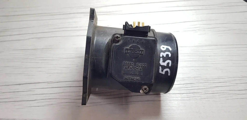 датчик расхода воздуха NISSAN BLUEBIRD 10, EU14   НИССАН   БЛЮБЕРД   БЛУБЕРД    226802J200 1996-2001 (контрактная запчасть)