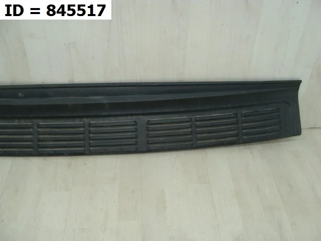 накладка на бампер задняя Toyota LAND CRUISER 11, 200 UZJ200 VDJ200 Задний  5216260040 2007-2021 (контрактная запчасть)