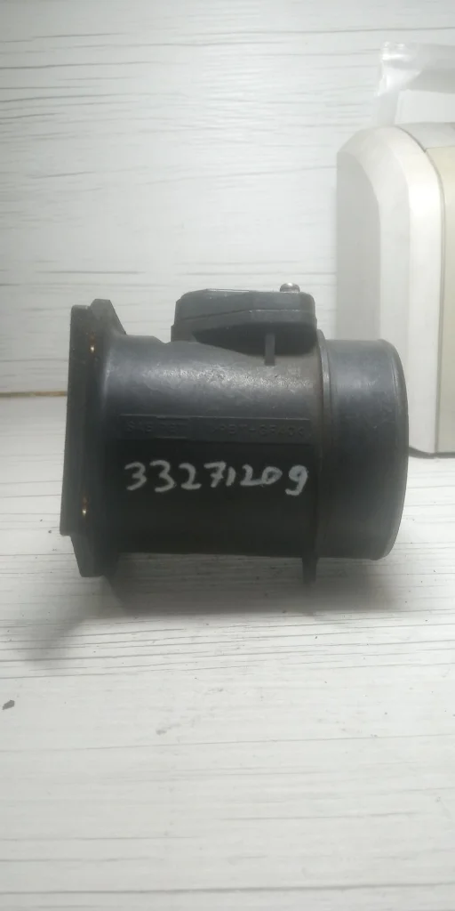 датчик расхода воздуха NISSAN ALMERA 1, N15   НИССАН   АЛМЕРА   АЛЬМЕРА    226802J200 1995-2000 (контрактная запчасть)