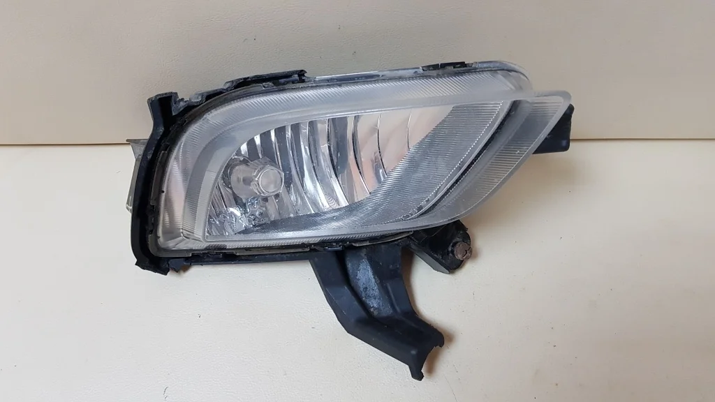 фара противотуманная передний правый KIA CERATO 3  YD  Передний Правый  92202A7050 2013-2020 (контрактная запчасть)