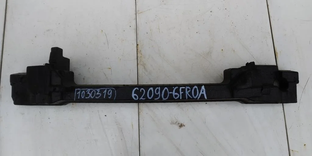 абсорбер бампера передний NISSAN X TRAIL 3, T32 Передний  620906FR0A 2013-2022 (контрактная запчасть)