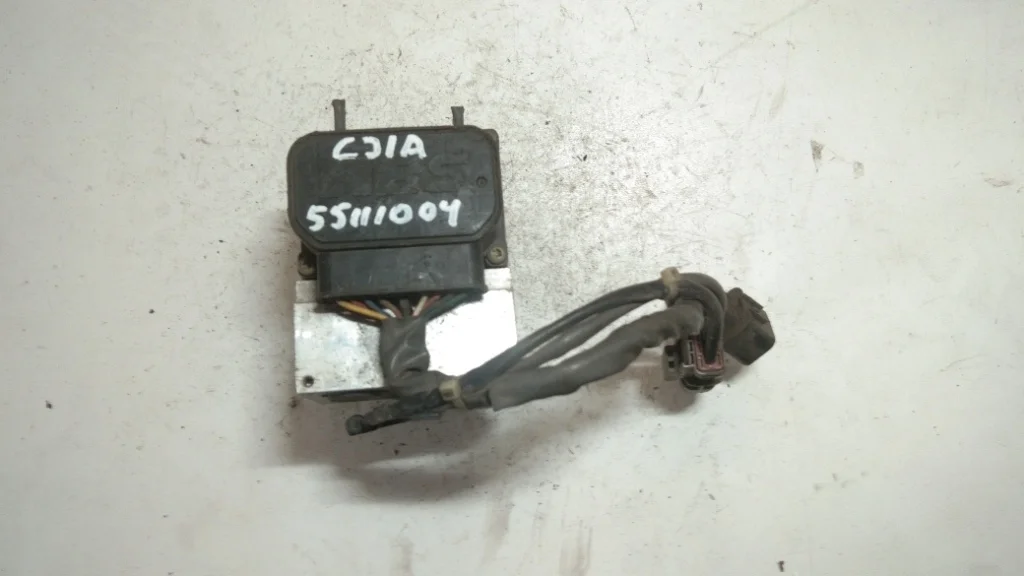 Блок ABS MITSUBISHI MIRAGE 5, CJ1A   МИЦУБИСИ   МИРАЖ    MR129948 1995-2000 (контрактная запчасть)